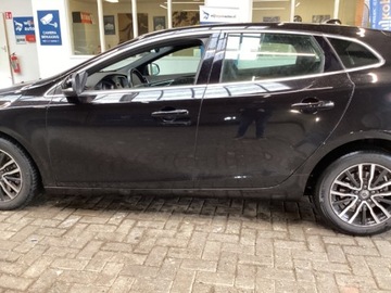 Volvo V60 I Kombi 2.0 D3 163KM 2017 Volvo V40 SUMMUM Panorama AUTOMAT FULLL, zdjęcie 6