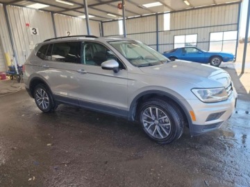 Volkswagen Tiguan II 2020 Volkswagen Tiguan 2020 VOLKSWAGEN TIGUAN SE 2.0 Benzyna 184KM, zdjęcie 3