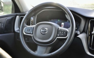 Volvo XC60 II 2021 Volvo XC 60 Volvo XC 60 B4 B Geartronic Momentum Pro 2.0 Benzyna 197KM, zdjęcie 25