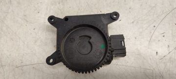 MOTOREK VENTILACE RADIÁTORU OPEL ZAFIRA B 1,9 CDTI