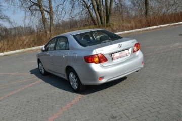 Toyota Corolla X Sedan 1.6 Valvematic 132KM 2009 Toyota Corolla 1.6Benzyna VVT-i 132KM 2009r. SALON, zdjęcie 16