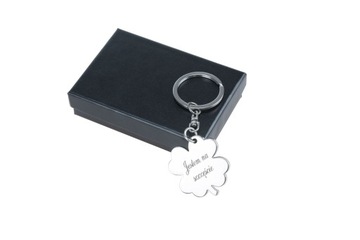 Брелок с клевером, брелок с гравировкой, подарок