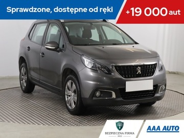 Peugeot 2008 I SUV Facelifting 1.2 PureTech 110KM 2019 Peugeot 2008 1.2 PureTech, Salon Polska