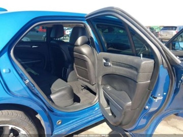 Chrysler 300C II 2023 Chrysler 300 Touring L 2023 3.6l 3.6 Benzyna 292KM, zdjęcie 2