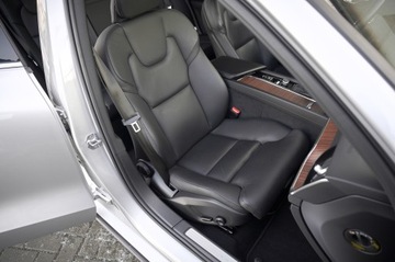 Volvo S60 II Sedan Facelifting 2.0 T4 DRIVE-E 190KM 2019 INSCRIPTION__ KAMERY 360__PANORAMA__HARMAN KARDON, zdjęcie 23