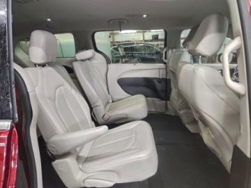 Chrysler Pacifica II 2020 Chrysler Pacifica Touring L 2020 3.6 Benzyna 287KM, zdjęcie 11