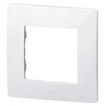 LEGRAND NILOE Одинарная белая рамка 665001
