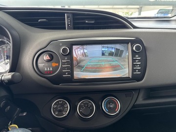 Toyota Yaris III Hatchback 5d Facelifting 2017 1.5 Dual VVT-iE 111KM 2019 Toyota Yaris 1,5-Dual-VVT-iE III (2011-2019) 1,5-D, zdjęcie 17