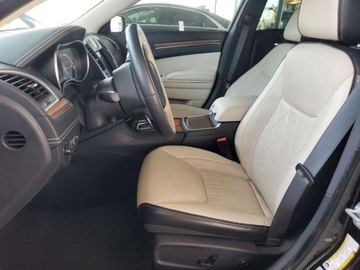 Chrysler 300C II 2017 Chrysler 300C Platinum 2017 5.7l 5.7 Benzyna 363KM, zdjęcie 7