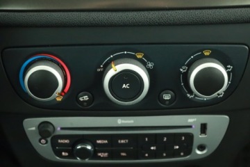 Renault Megane III Grandtour Facelifting 2013 dCi 95KM 2014 Renault Megane 1.5 dCi, Salon Polska, Klima, zdjęcie 9