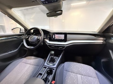 Skoda Octavia IV Scout 1.5 TSI ACT 150KM 2022 Skoda Octavia STYLE 1.5 TSI 150KM /Elektryczny Hak, zdjęcie 27