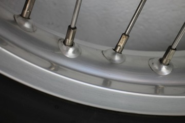 ТРИУМФ ТИГР 955i 01-06 ПЕРЕДНИЙ ОБОД