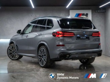 BMW X5 G05 SUV Plug-In Facelifting 3.0 50e 490KM 2025 BMW X5 xDrive50e 489 KM PHEV - Pakiet M Pro - Kamera 360 - Hak Holowniczy, zdjęcie 7