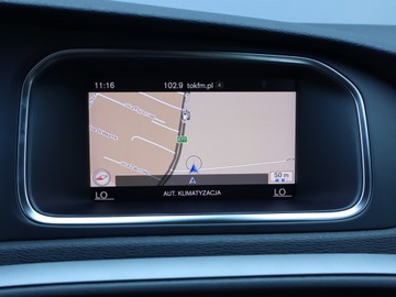 Volvo V40 II Cross Country Facelifting 2.0 T4 190KM 2018 Volvo V40 Cross Country 2.0 T4 AWD, Salon Polska, zdjęcie 11