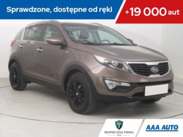 Kia Sportage III SUV 2.0 DOHC 163KM 2013 Kia Sportage 2.0 CVVT, 4X4, Skóra, Navi, Xenon