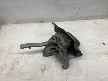 Seat Leon III 3 1.6 TDI łapa skrzyni biegów 5Q0199555R 1K0199117AP