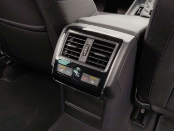 Skoda Superb III Kombi Facelifting 2.0 TDI SCR 150KM 2021 Skoda Superb 2.0TDI 150KM Style DSG SerwisASO Acc Kessy Virtual Matrix FV23, zdjęcie 26