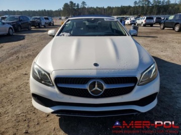 Mercedes Klasa E W213 2018 Mercedes-Benz Klasa E _E 400_W213_3.0 L_329 km_2018r 3.0 Benzyna 329KM, zdjęcie 4