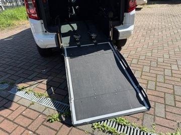 Opel Combo E Kombivan 1.5 Diesel 131KM 2021 Opel Combo niepełnosprawnych rampa inwalida 2021, zdjęcie 5