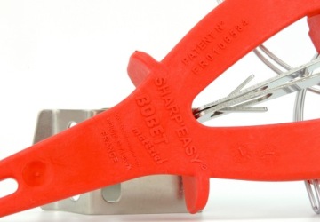 Точилка для ножей Bobet Sharp Easy 9980 красная с