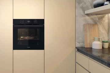 Комплект Whirlpool OMR 55CU1B 71л + индукционная плита WSQ 2160NE