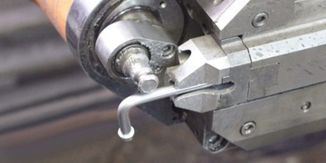 Средний глушитель Toyota Yaris 1 I P1 02-05 1.3 HTB