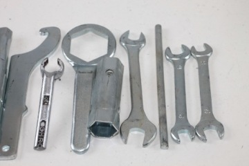 YAMAHA FZ6 04-09 СЕРВИСНЫЕ ГАЕЧНЫЕ КЛЮЧИ ИНСТРУМЕНТЫ