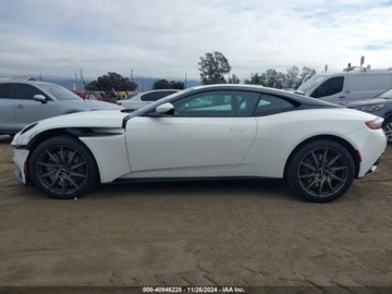 Aston Martin DB11 Coupe 4.0 V8 503KM 2018 Aston Martin DB11 2018 4.0l 4.0 Benzyna 503KM, zdjęcie 5