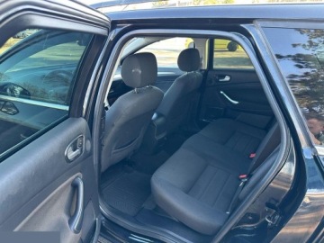 Ford Mondeo IV Kombi 2.3 Duratec 161KM 2010 Ford Mondeo SW 2.3 Silver X 161KM 2010r, zdjęcie 26