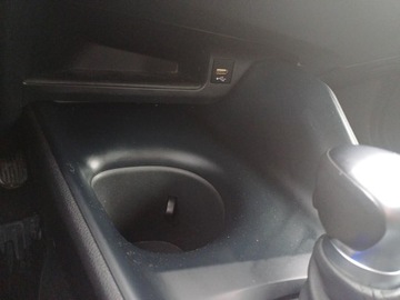 Toyota C-HR I Crossover Facelifting 1.8 Hybrid 122KM 2020 Toyota C-HR 1.8 Hybrid GPF Comfort 1.8 Hybrid GPF, zdjęcie 24