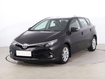 Toyota Auris II Hatchback 5d Facelifting 1.6 Valvematic 132KM 2016 Toyota Auris 1.6 Valvematic, Salon Polska, zdjęcie 1
