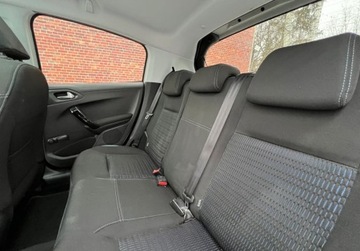 Peugeot 208 I Hatchback 5d Facelifting 1.2 PureTech 82KM 2015 Peugeot 208 Klima Bluetooth Alu Gwarancja w cenie Warszawa VFVV 1.2 82KM, zdjęcie 14