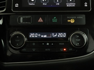 Mitsubishi Outlander III SUV Facelifting 2017 2.0 150KM 2017 Mitsubishi Outlander niski przebieg kamera grzane, zdjęcie 24