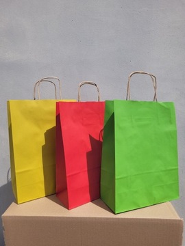 TORBA PAPIEROWA Z LOGO A4 KOLOR 24x10x32 100 SZT