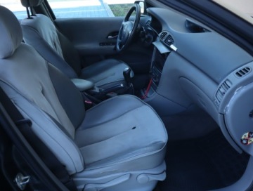 Renault Laguna 2002 Renault Laguna 1.8 16V , GAZ, HAK, Klima, zdjęcie 8