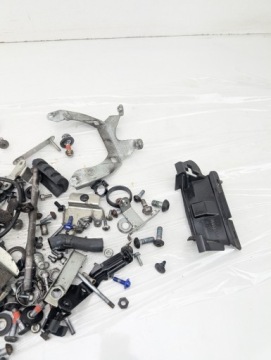 YAMAHA XJ6 N СМЕСЬ ВИНТОВ