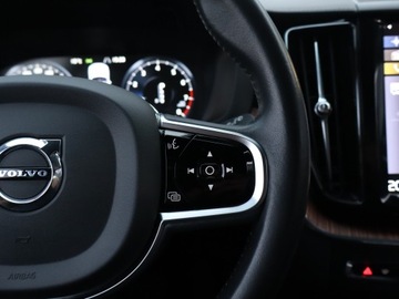 Volvo XC60 II Crossover T4 190KM 2020 Volvo XC60 T4, Salon Polska, Serwis ASO, Automat, zdjęcie 16