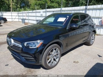 Mercedes GLC C254/X254 2022 Mercedes-Benz GLC 300, 2022r., 4x4, 2.0L 2.0 Benzyna 255KM, zdjęcie 1
