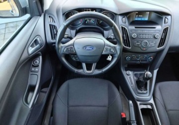 Ford Focus III Sedan Facelifting 1.6 Ti-VCT 125KM 2017 Ford Focus Wolnossacy, salon Polska, tempomat, SYNC 1.6 Benzyna 125KM, zdjęcie 4