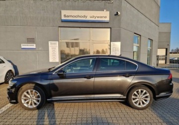 Volkswagen Passat B8 Limousine 1.8 TSI BlueMotion Technology 180KM 2017 Volkswagen Passat 1,8 TSI 180 KM Automat DSG Salon PL ASO Highline, zdjęcie 9