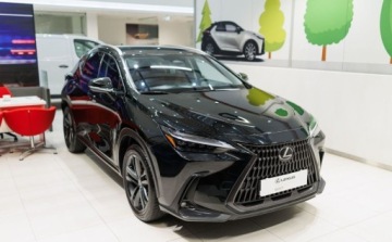 Lexus NX II SUV Facelifting 2.5 350h 243KM 2024 Lexus NX 350h Prestige AWD Design Tazuna 2.5 Hybryda 242KM, zdjęcie 2