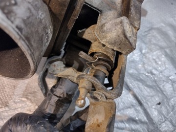 Дроссельная заслонка моновпрыска Ford Taurus I 1 2.5B