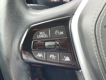 BMW Seria 5 G30-G31 Touring 520d 190KM 2019 BMW 520 2.0d, 190KM, Kamery, zdjęcie 25