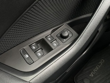 Skoda Octavia IV Liftback 1.5 TSI EVO 150KM 2022 Skoda Octavia Style ! E-TEC ! Tempomat ! Podgrzewa, zdjęcie 23