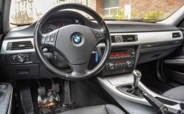 BMW Seria 3 E90-91-92-93 Touring E91 2.0 320d EfficientDynamics 163KM 2011 BMW Seria 3 320d 163KM 2011 r. skory 2.0 Diesel 163KM, zdjęcie 8