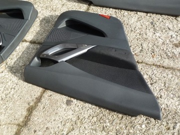 CITROEN DS5 11- обивка дверной панели ЭУР.