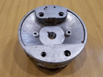 OLEO-MAC 935 DF МАГНИТНОЕ КОЛЕСО