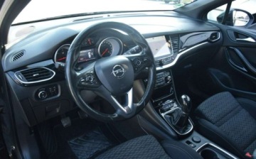Opel Astra K Sports Tourer 1.6 CDTI 110KM 2016 Opel Astra 1.6D Navi Kamera Grzane Fotele Nowy Rozrzad Sprowadzony 1.6, zdjęcie 35