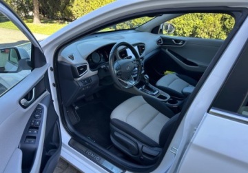 Hyundai IONIQ Hatchback 1.6 GDi 141KM 2018 Hyundai IONIQ 1.6 Hybrid 141KM F-LED Infinity NAV Climatronic Kamera SERWI, zdjęcie 14