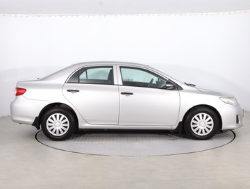 Toyota Corolla X Sedan Facelifting 1.4 D-4D 90KM 2013 Toyota Corolla 1.4 D-4D, Salon Polska, Klima, zdjęcie 5